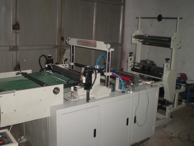 電腦臥式薄膜分切機 高效精準的機械加工解決方案